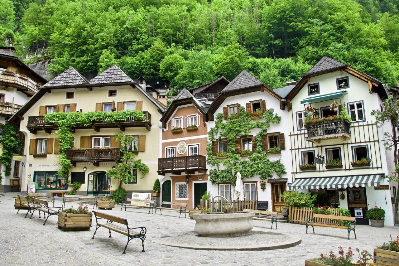 Haus Am Hof - 15Th Century House At The Lake, Near The Marketplace, With A Balcony Гальштат Экстерьер фото