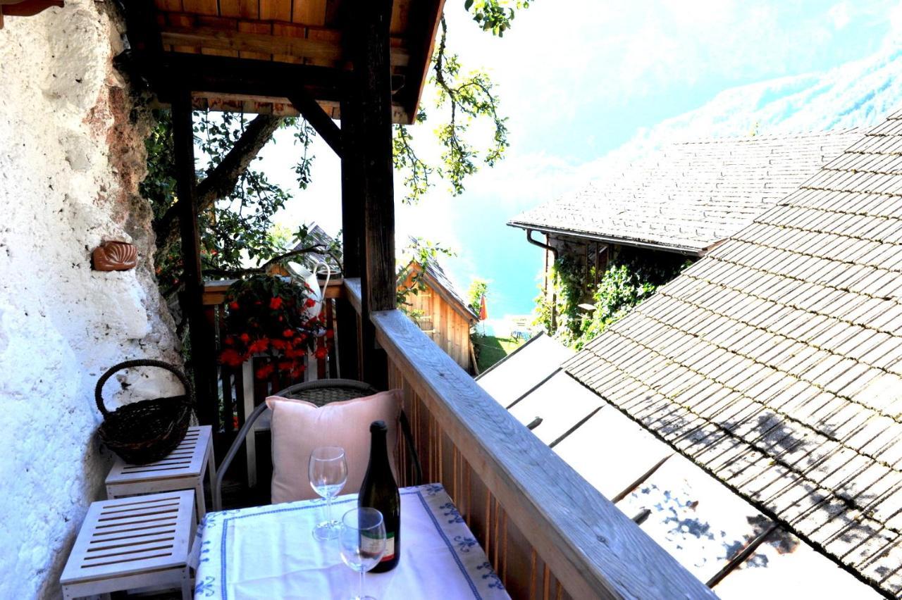 Haus Am Hof - 15Th Century House At The Lake, Near The Marketplace, With A Balcony Гальштат Экстерьер фото